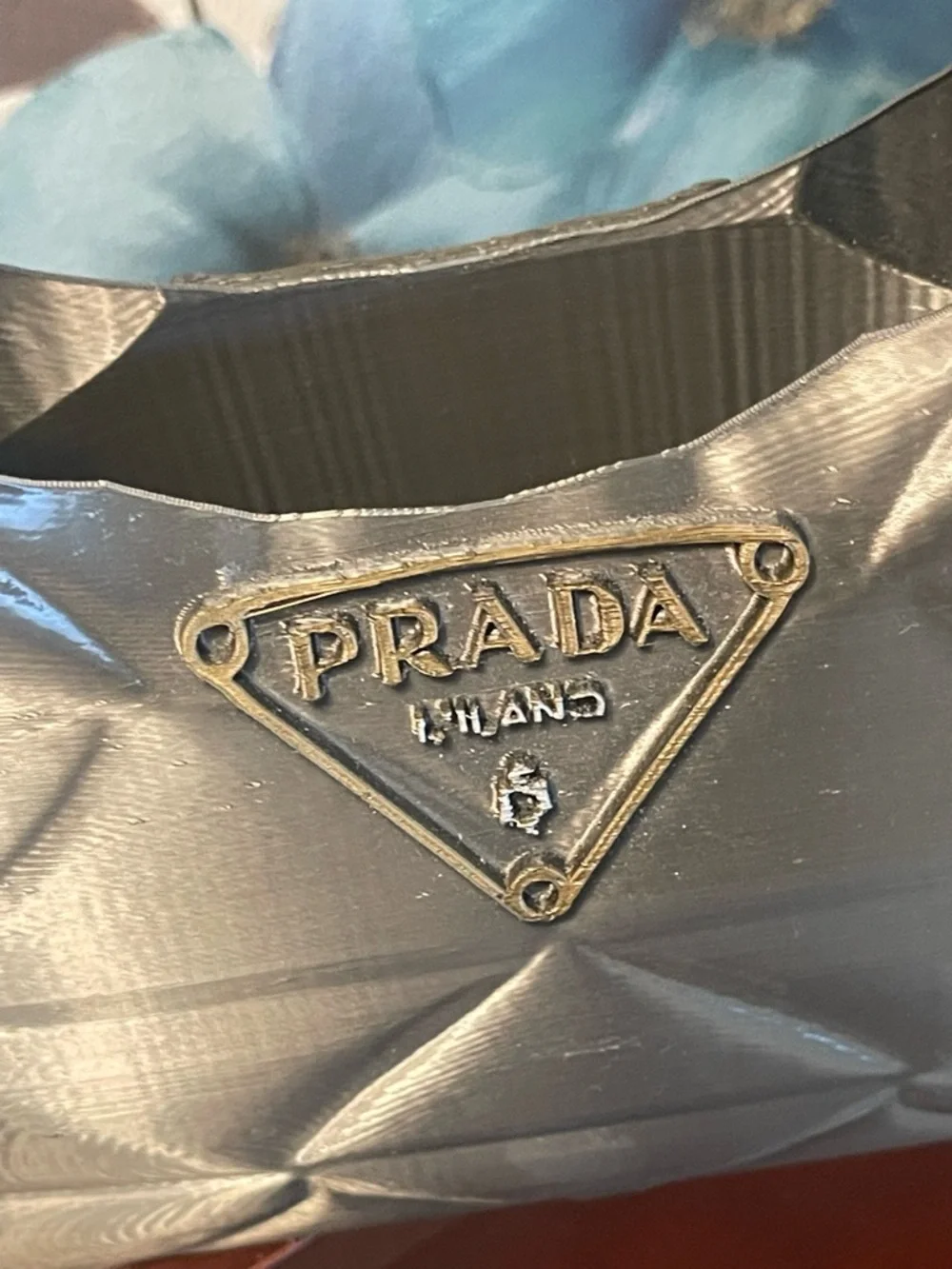 PRADA - Picture 3 of 3